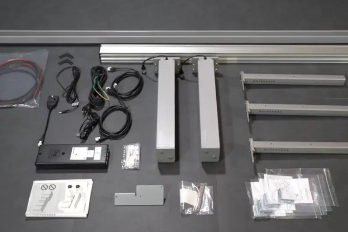 Components of INDIVO Packs displayed on a table. 